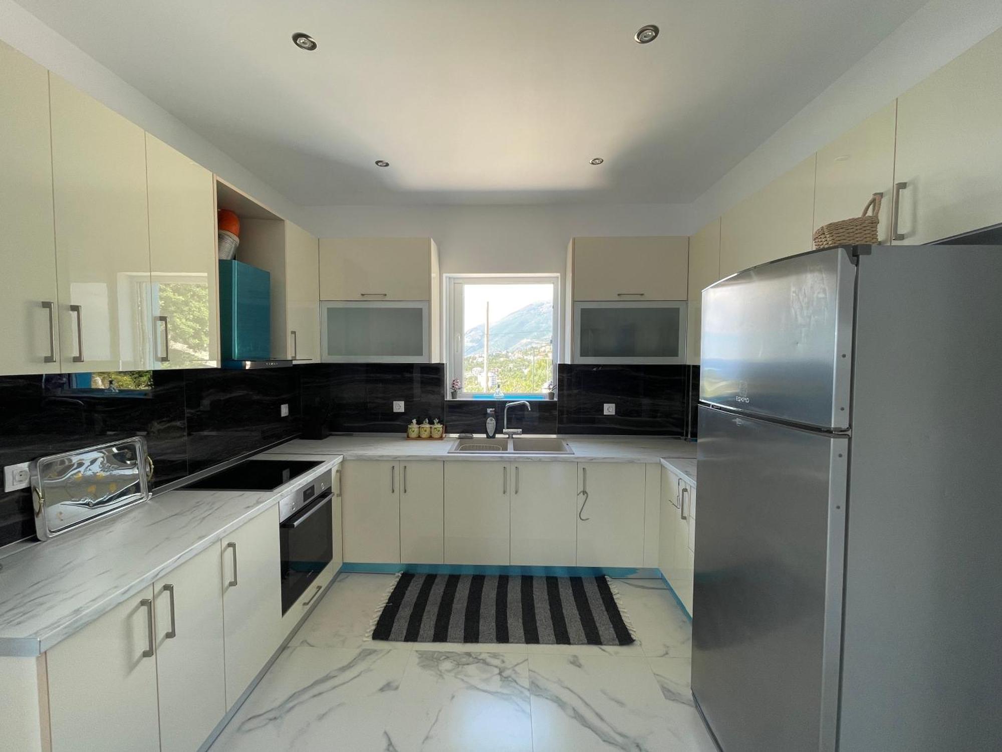 Endless Blue Apartments Dhërmi Екстериор снимка