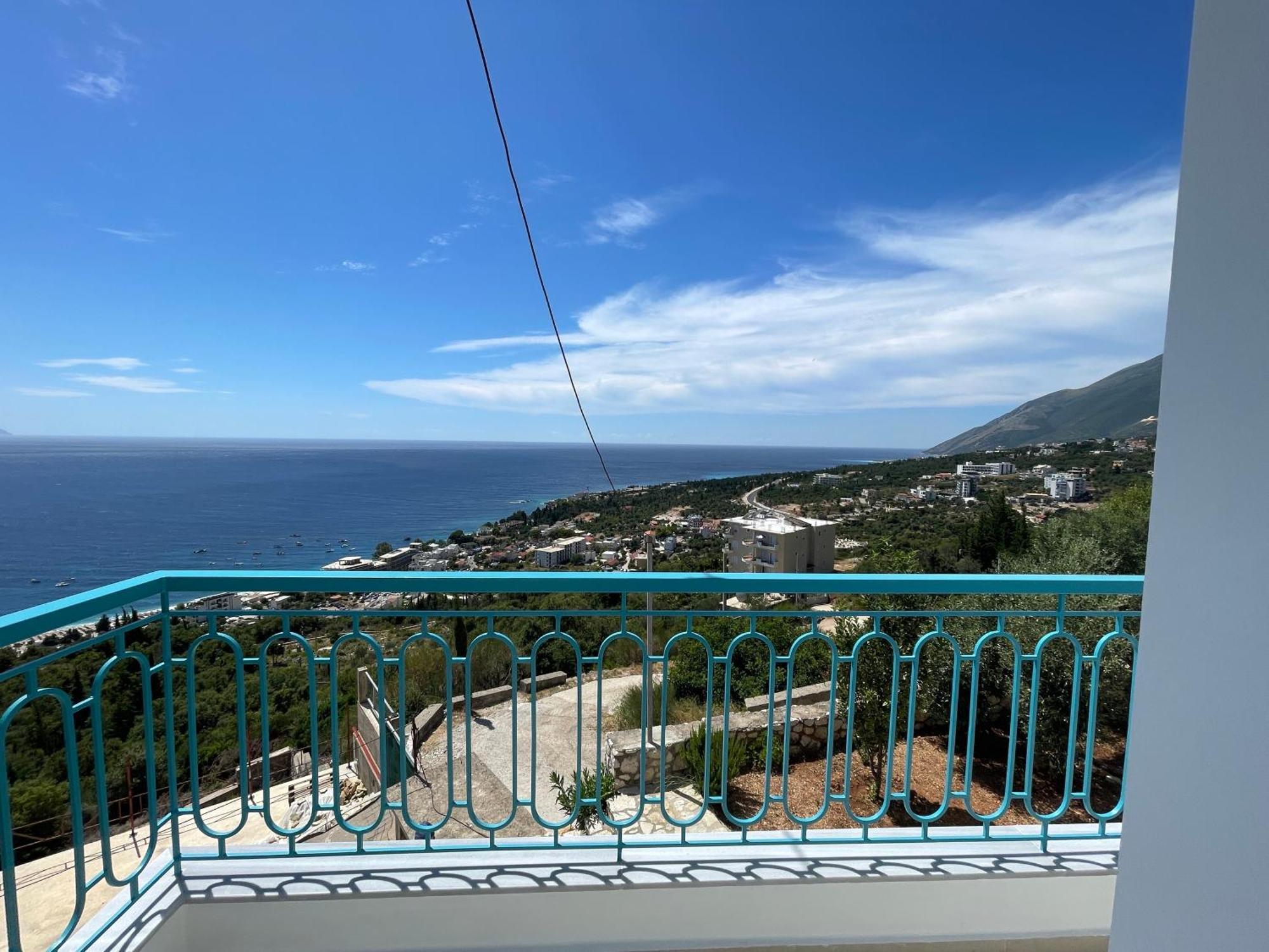 Endless Blue Apartments Dhërmi Екстериор снимка