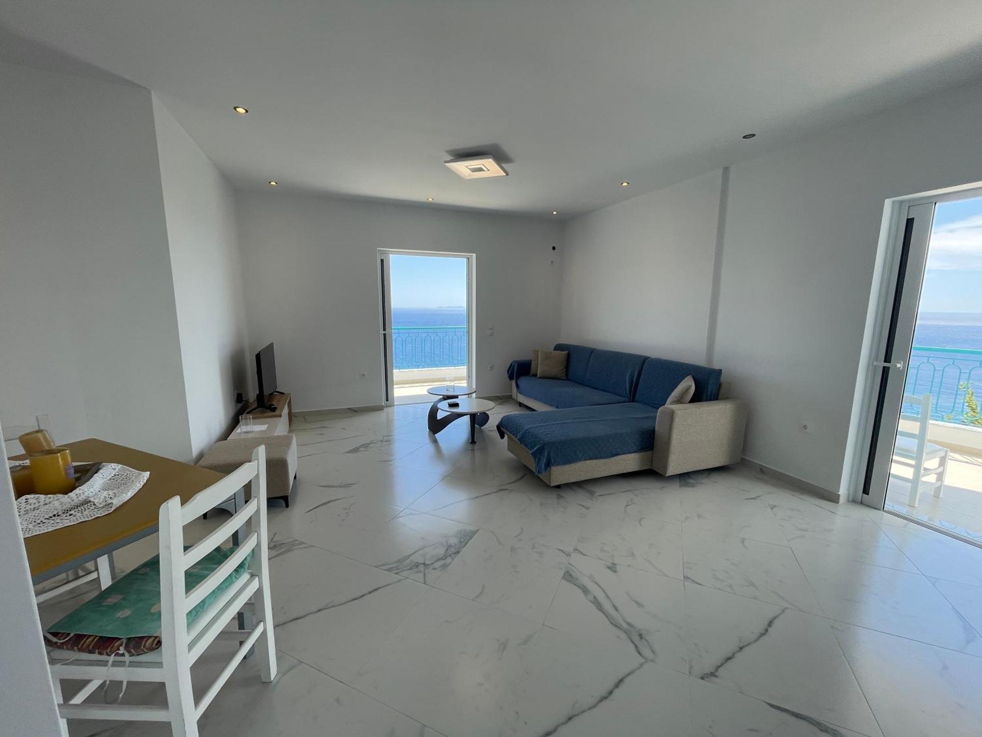 Endless Blue Apartments Dhërmi Екстериор снимка